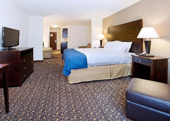 Hotel Express & By Ihg Lander