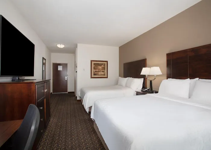 Express & By Ihg