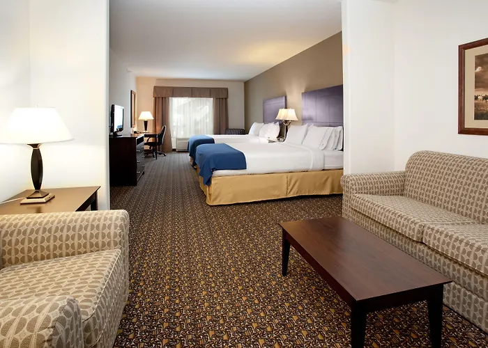 Express & By Ihg Hotel Lander