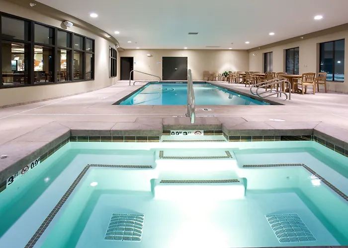Express & By Ihg 2*