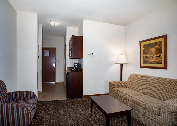 Hotel Express & By Ihg Lander