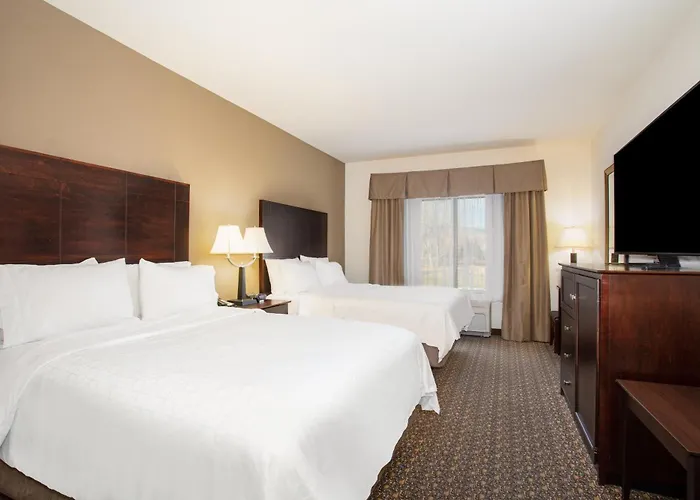 Express & By Ihg Hotel 2*