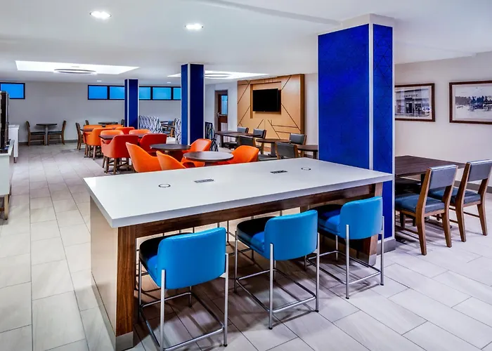 Express & By Ihg Lander