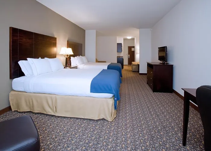 Express & By Ihg 2* Lander